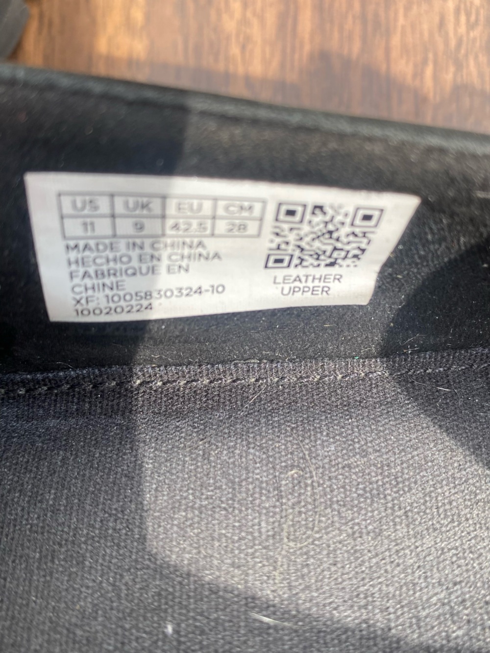 TOMS Black Loafers with Tan Trim - Picture 11 of 12